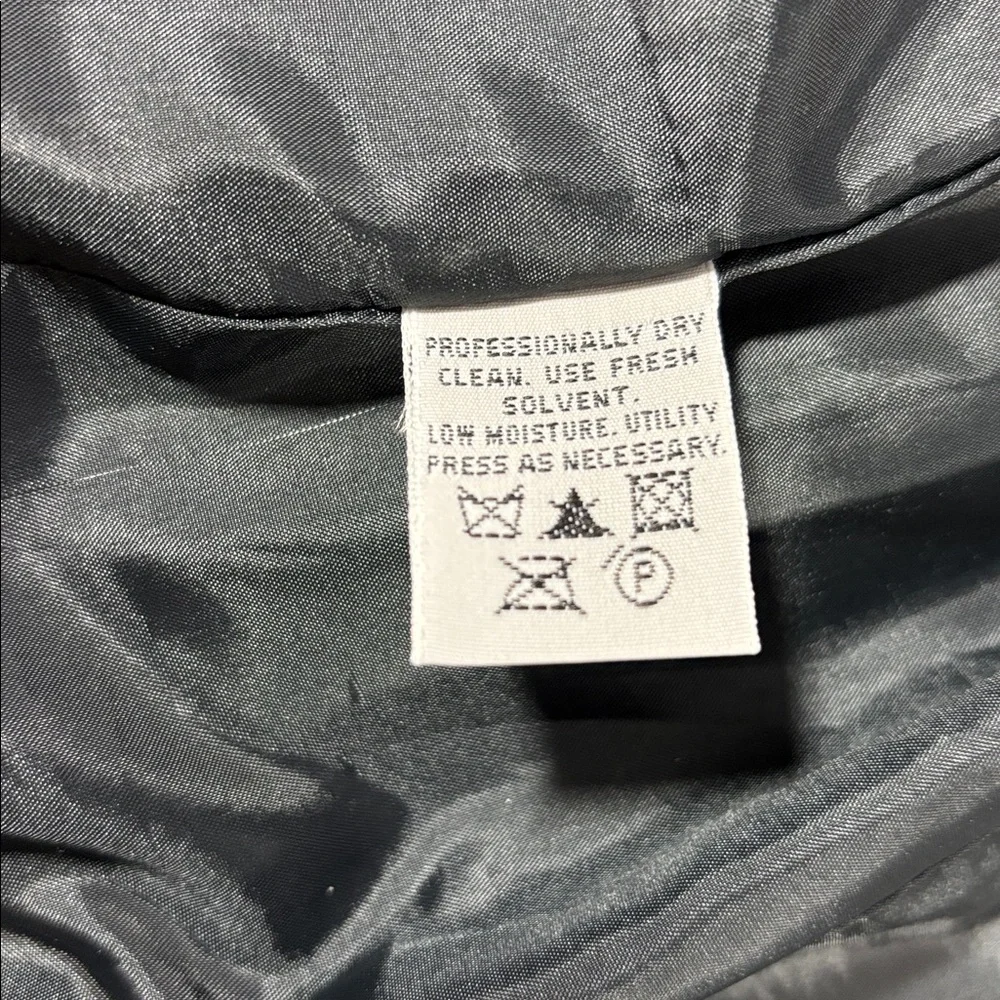 Eddie Bauer Elegant Black Suit Jacket - Picture 4 of 6